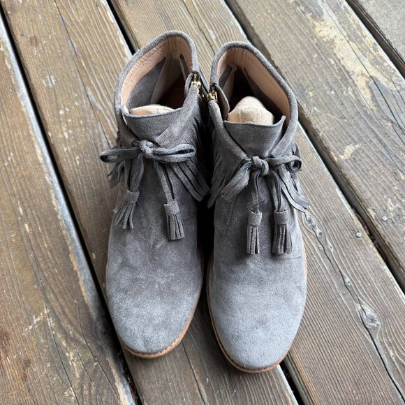 Like New Kate Spade Bitsy Gray Fringe Tassel Suede Moccasin Booties Women's 10M - Picture 11 of 14